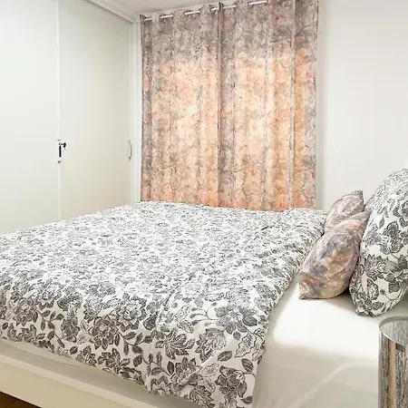Korallia Castle Harbour Apartamento *